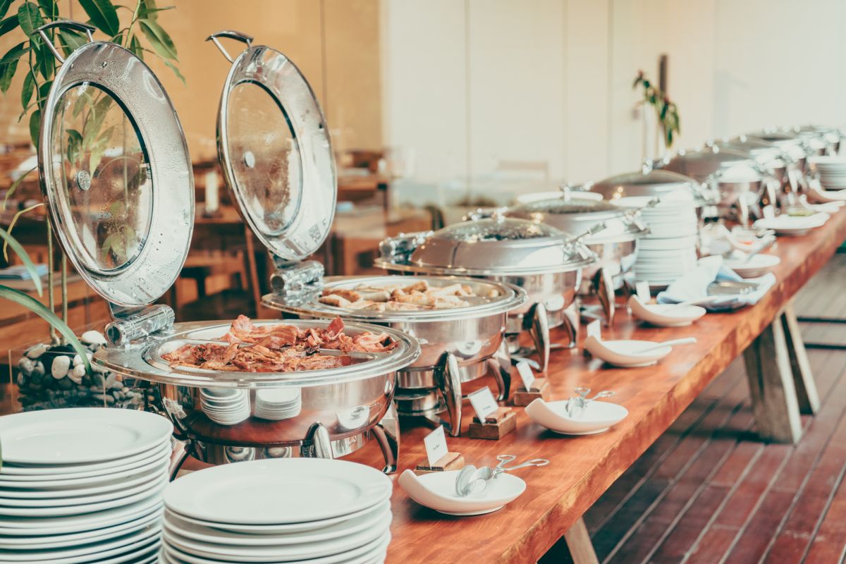 Buffet simplifié : Conseils et astuces pour votre prochain festin