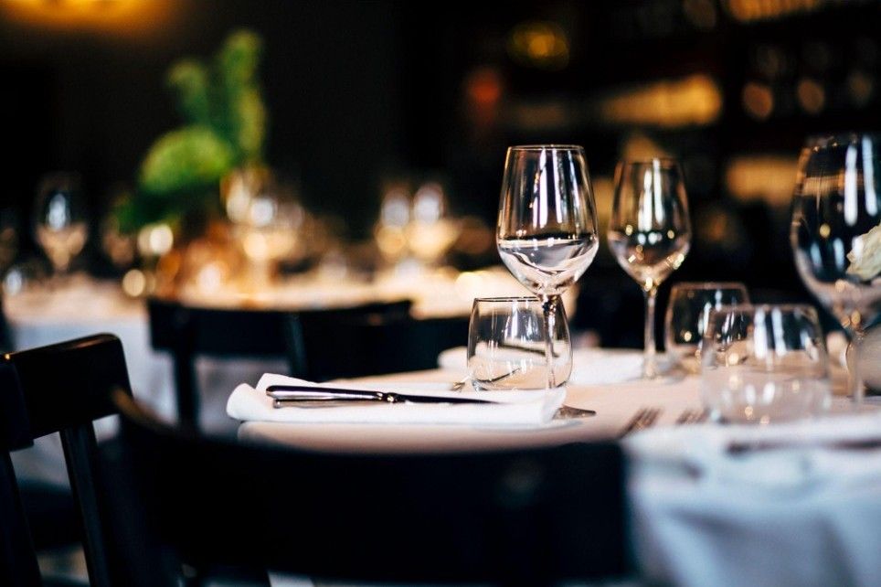 Solutions hygiéniques dans le secteur de la restauration - sacs à couverts en un coup d'œil