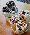 Delabuu Ice Cream Scrolls food