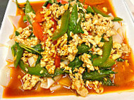 Nunu's Thai Dishes food