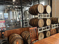 Persimmon Hollow Brewing Co. inside