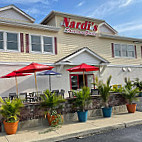 Nardi's Tavern outside