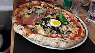 Pizzeria food