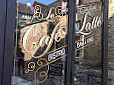 Le Café Latté outside