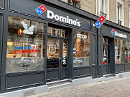 Domino's Pizza Beziers outside