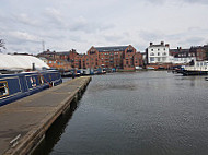 Stourport Marina outside