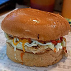 Burger Amfiy Station food