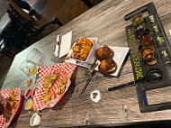 Throne Brewing Company food