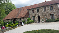 La Grange De L'abbaye outside