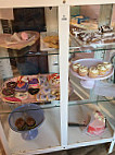 Haute Cakes Pastry Shop food