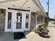 Geraldine's Kitchen outside