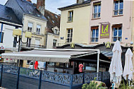 La Brasserie outside