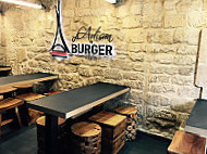 L'Artisan Du Burger "L'Art du Burger des grands Chefs" inside