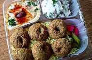 Mazah Mediterranean Eatery food