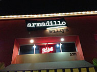 Armadillo Willy's outside