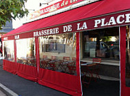 Brasserie De La Place outside
