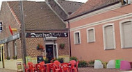 Tuchel Café outside