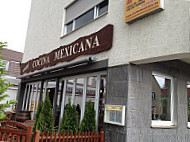 Cocina Mexicana outside