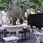 Cafe Francais Stadtpark outside