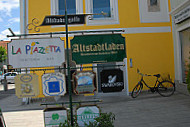 La Piazzetta outside