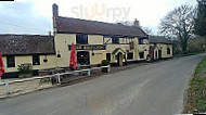 The Red Lion, Boldre outside