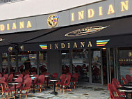 Indiana Café Massy inside