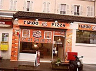 TIMOO PIZZA outside