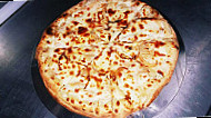Pizza Delice food