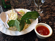 Quynh Vietnamese Cuisine Ltd food