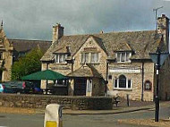 The Hand Inn outside