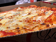 Pizza Germini food