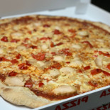 A Pizza Italiana food