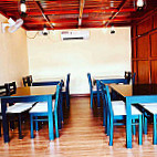 Thottathil Restauurant inside