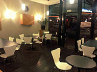 Avanti Pizza Cafe inside