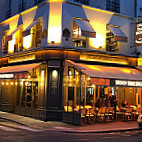 Saint Honore food