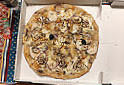 Pizza Bonheur food