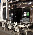 Le cafe de Paris inside