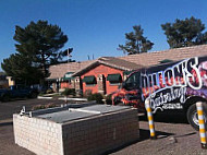 Dillon's Kc Bbq Thunderbird outside