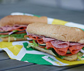 Subway # 7176 food