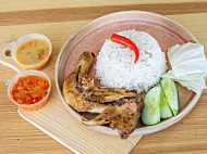 Ayam Gepuk Ori Selayang food