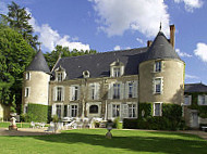 Le Château De Pray outside