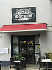 Machin Machine inside