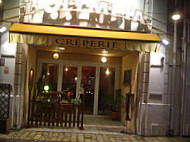 Creperie L'Olympia outside