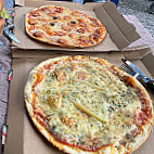 Pizza Bon Apat food