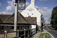 The Cromwell Arms inside