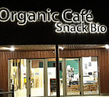 L’Organic Cafe inside