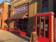Steelers Restaurant & Pub inside