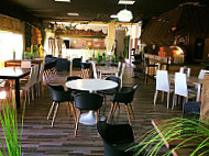 The Jungle " Burger Bar & Pizzeria " inside