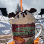 LR&JD Champagnes food