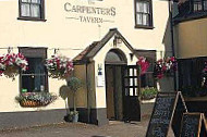 The Carpenters Tavern outside